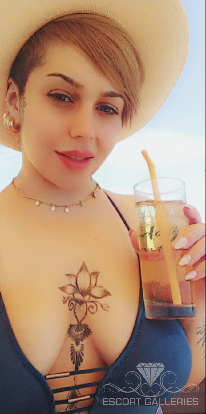 Ataşehir Olgun Escort Bayan Derya